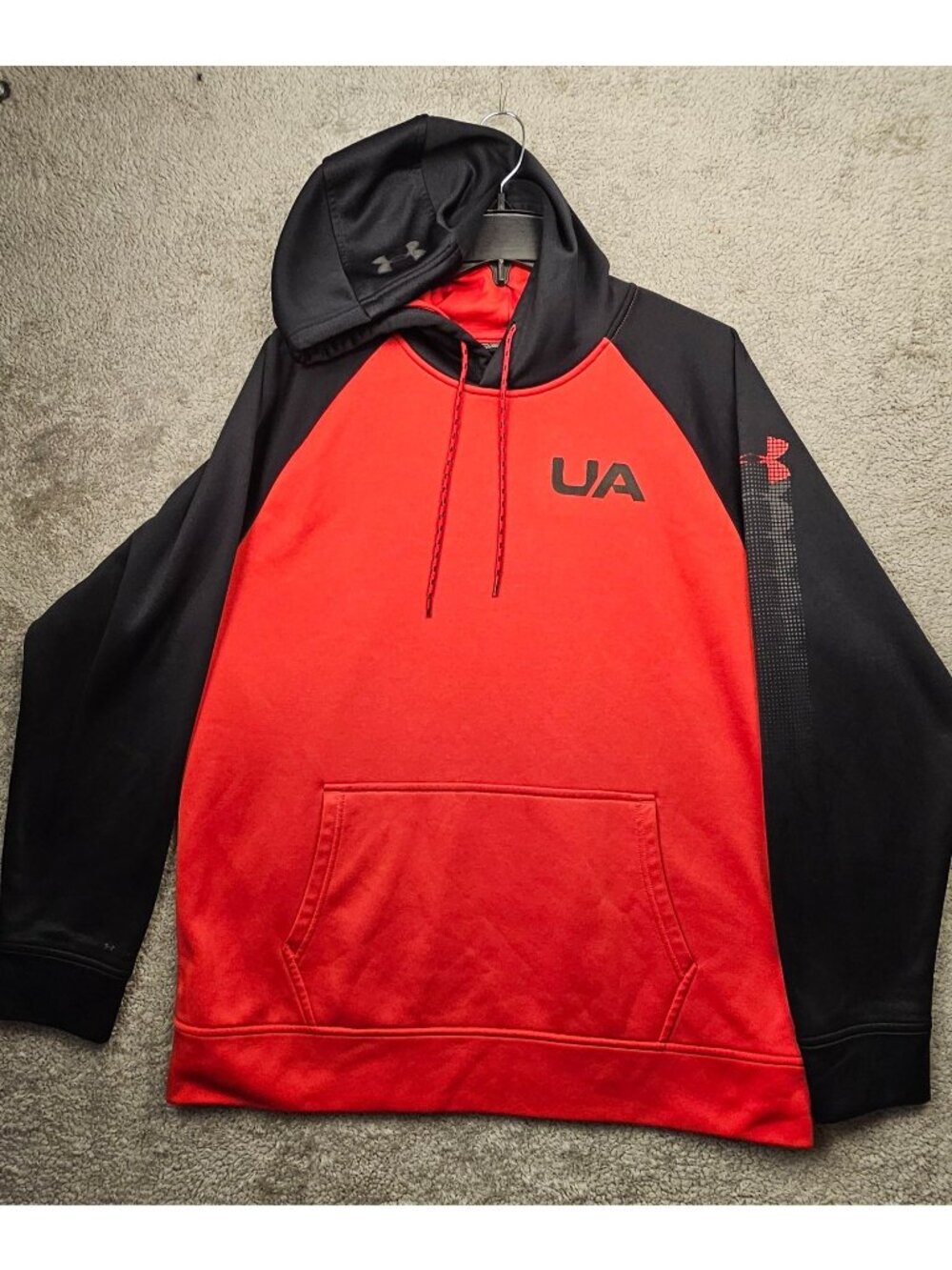 Under Armour UA Mens Red & Black ColdGear Hoodie Size Large